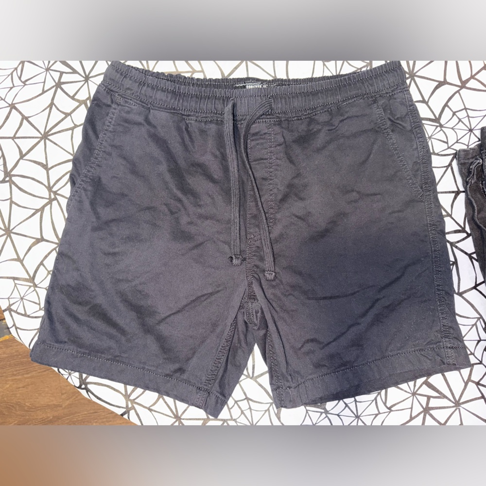 Forever 21 men’s black Shorts